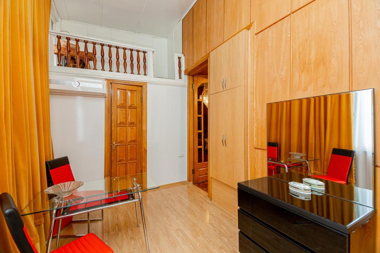 Town Center Rustaveli Aparthotel Tbilisi Eksteriør billede