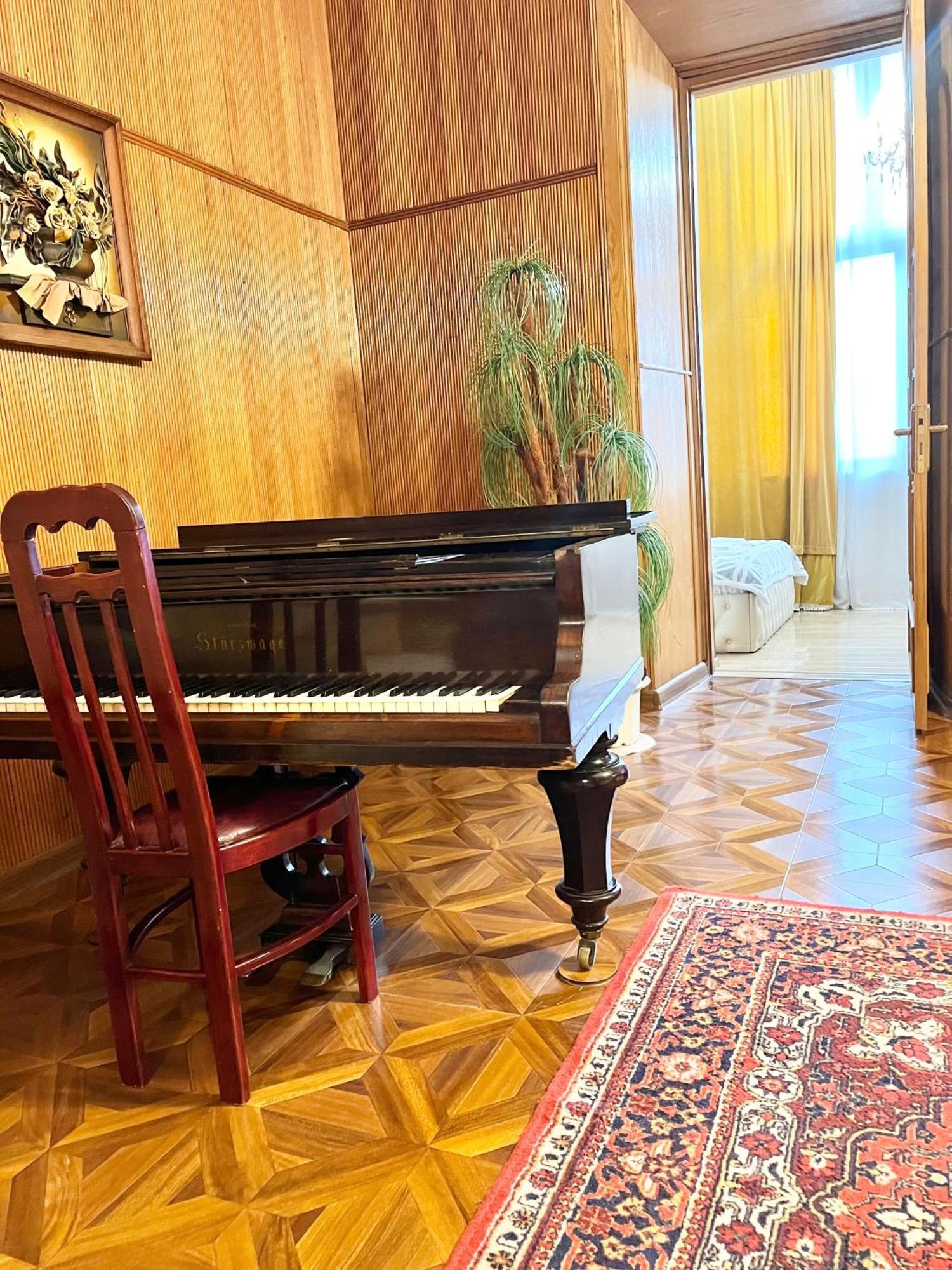 Town Center Rustaveli Aparthotel Tbilisi Eksteriør billede